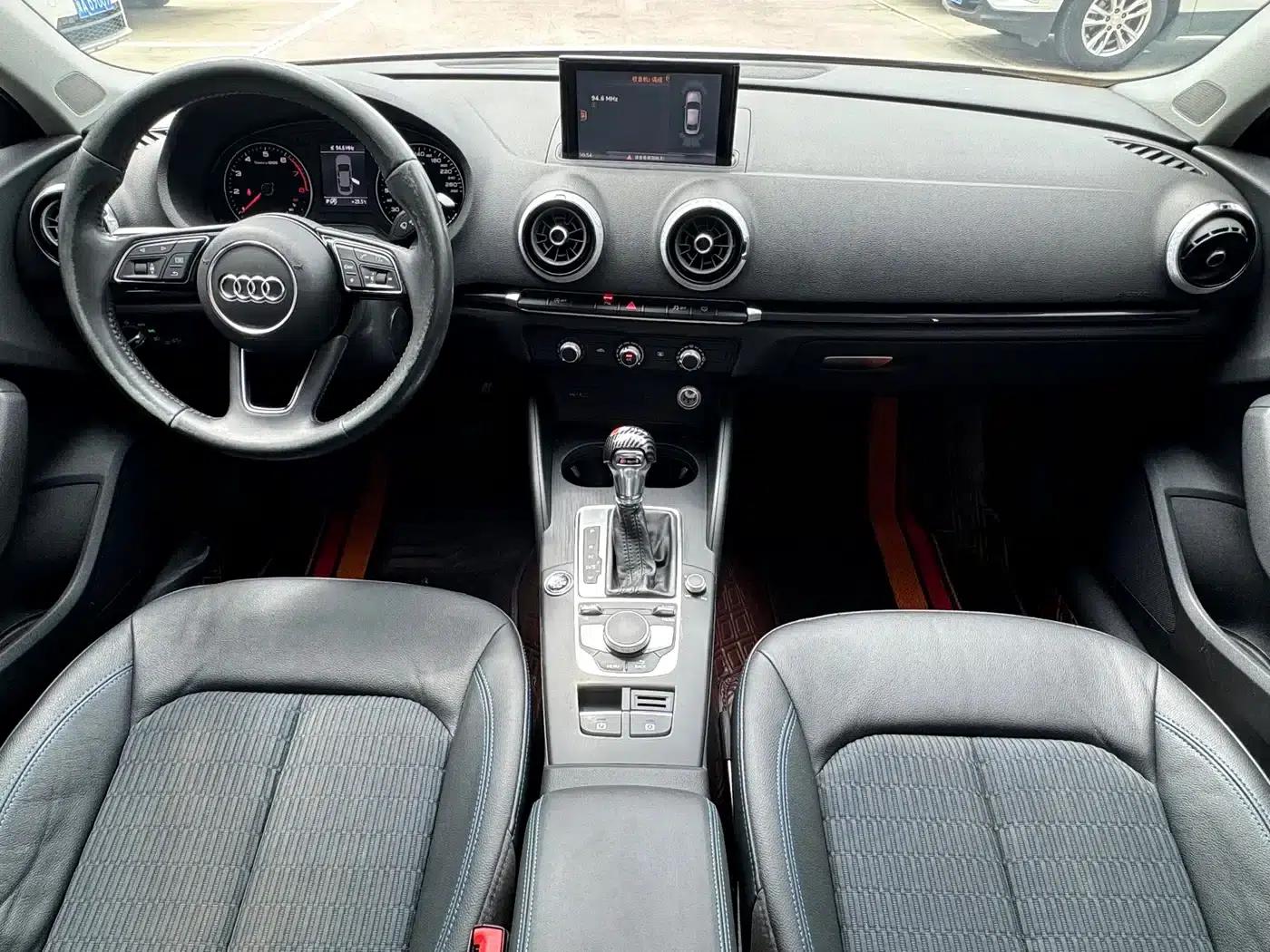 Audi A3 2019 Limousine 35 TFSI Fashion Edition (National V Emission Standard) — миниатюра 12