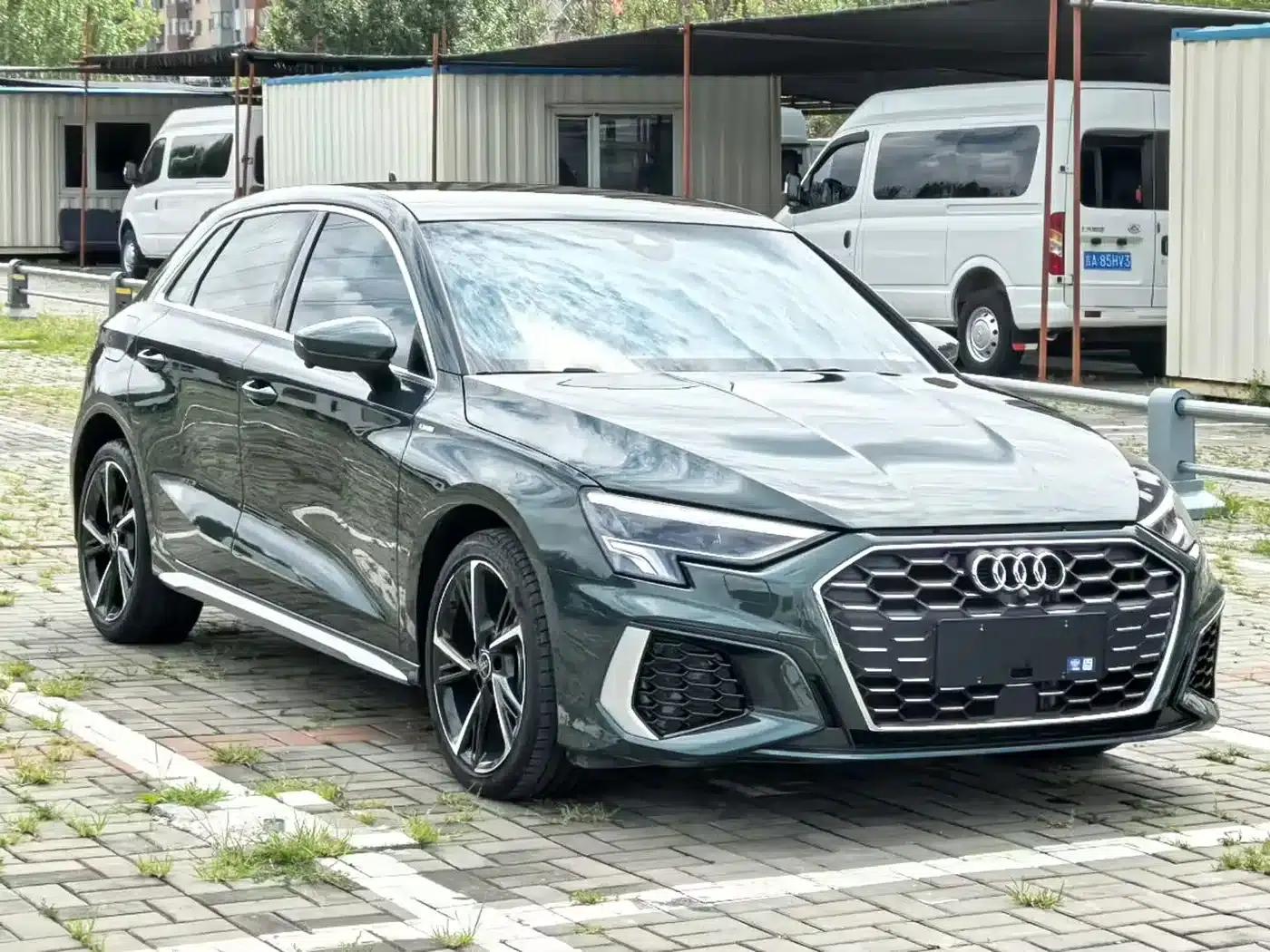 Audi A3 2023 Sportback 35 TFSI Fashion Sport — миниатюра 3