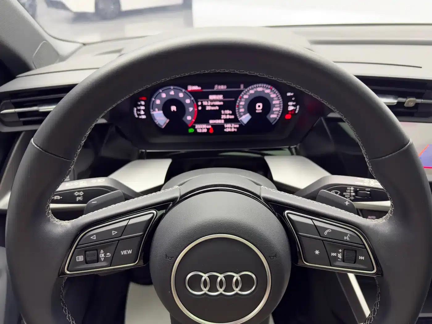 Audi A3 2023 Facelift Sportback 35 TFSI Fashion Sporty Model — миниатюра 15