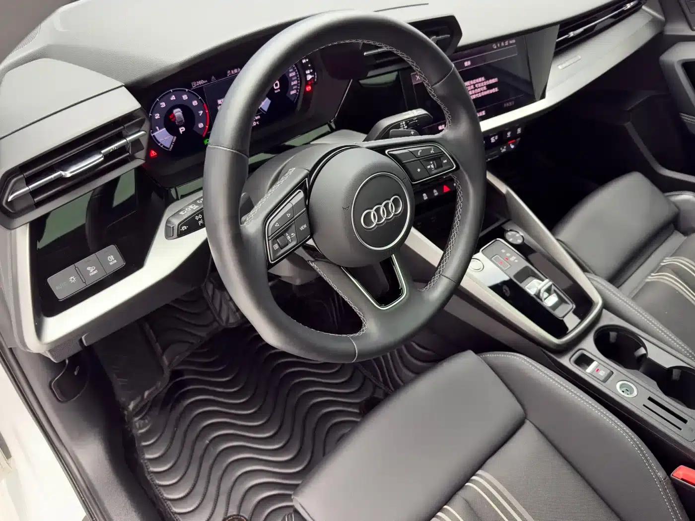 Audi A3 2023 Facelift Sportback 35 TFSI Fashion Sporty Model — миниатюра 23
