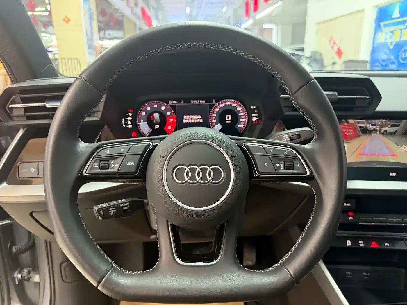 Audi A3 2023 Facelift Sportback 35 TFSI Fashion Sporty Model — миниатюра 16