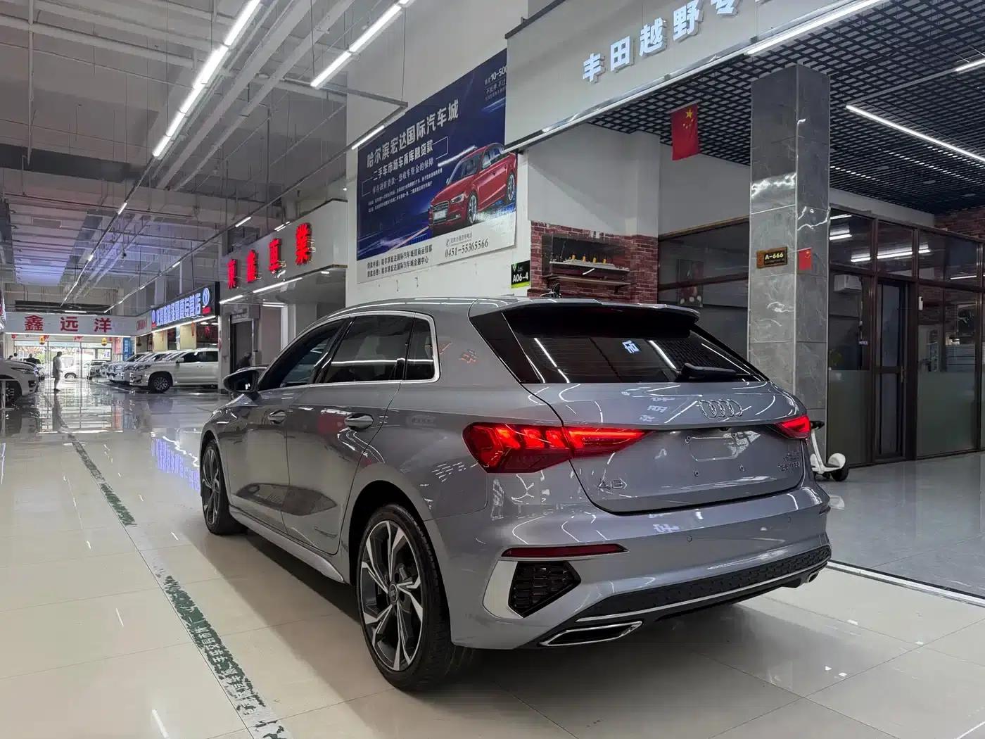 Audi A3 2023 Facelift Sportback 35 TFSI Fashion Sporty Model — миниатюра 7