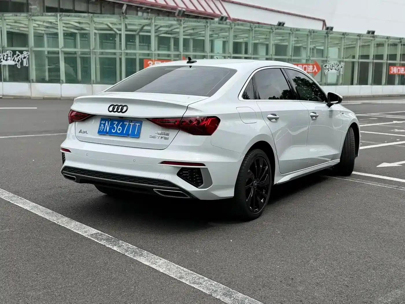 2023 Audi A3 A3L Limousine 35 TFSI Fashion Sport — миниатюра 4