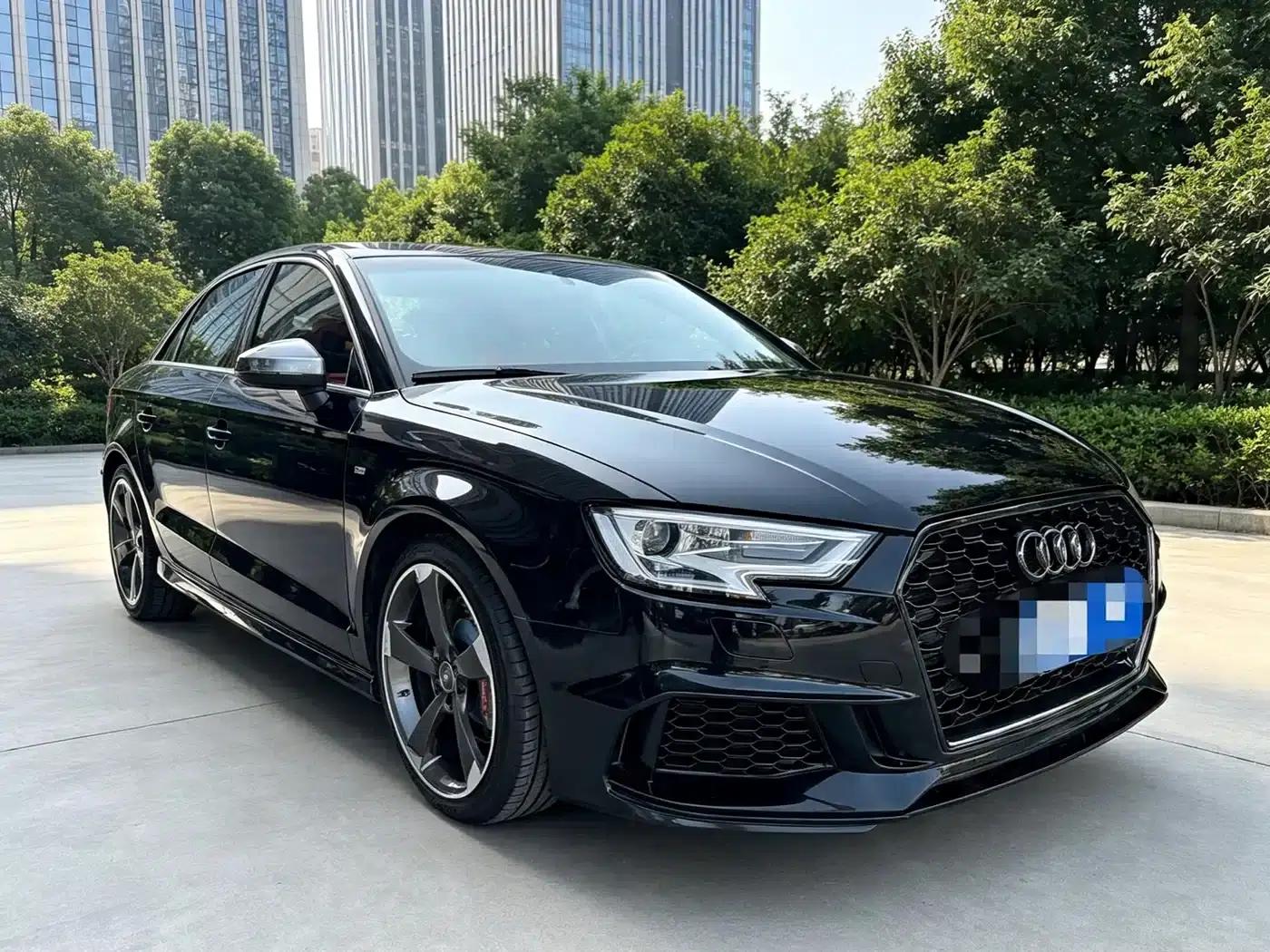 Audi A3 2017 Limousine 35 TFSI Progressive — миниатюра 2