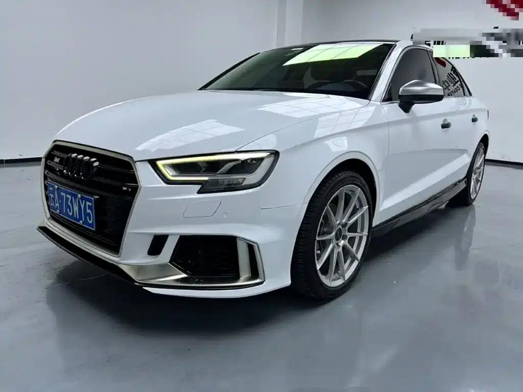 Audi A3 2015 Limousine 35 TFSI Millionth Anniversary Comfort Edition — миниатюра 1