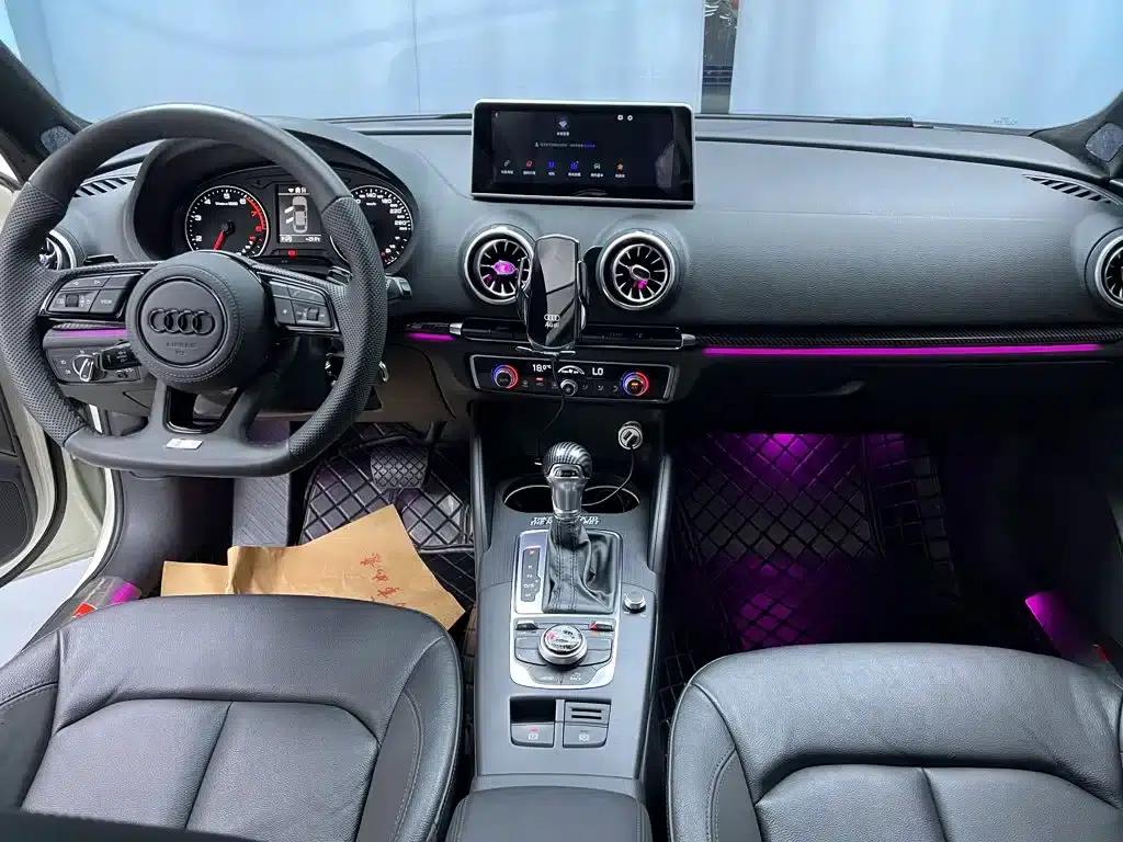 Audi A3 2015 Limousine 35 TFSI Millionth Anniversary Comfort Edition — миниатюра 9