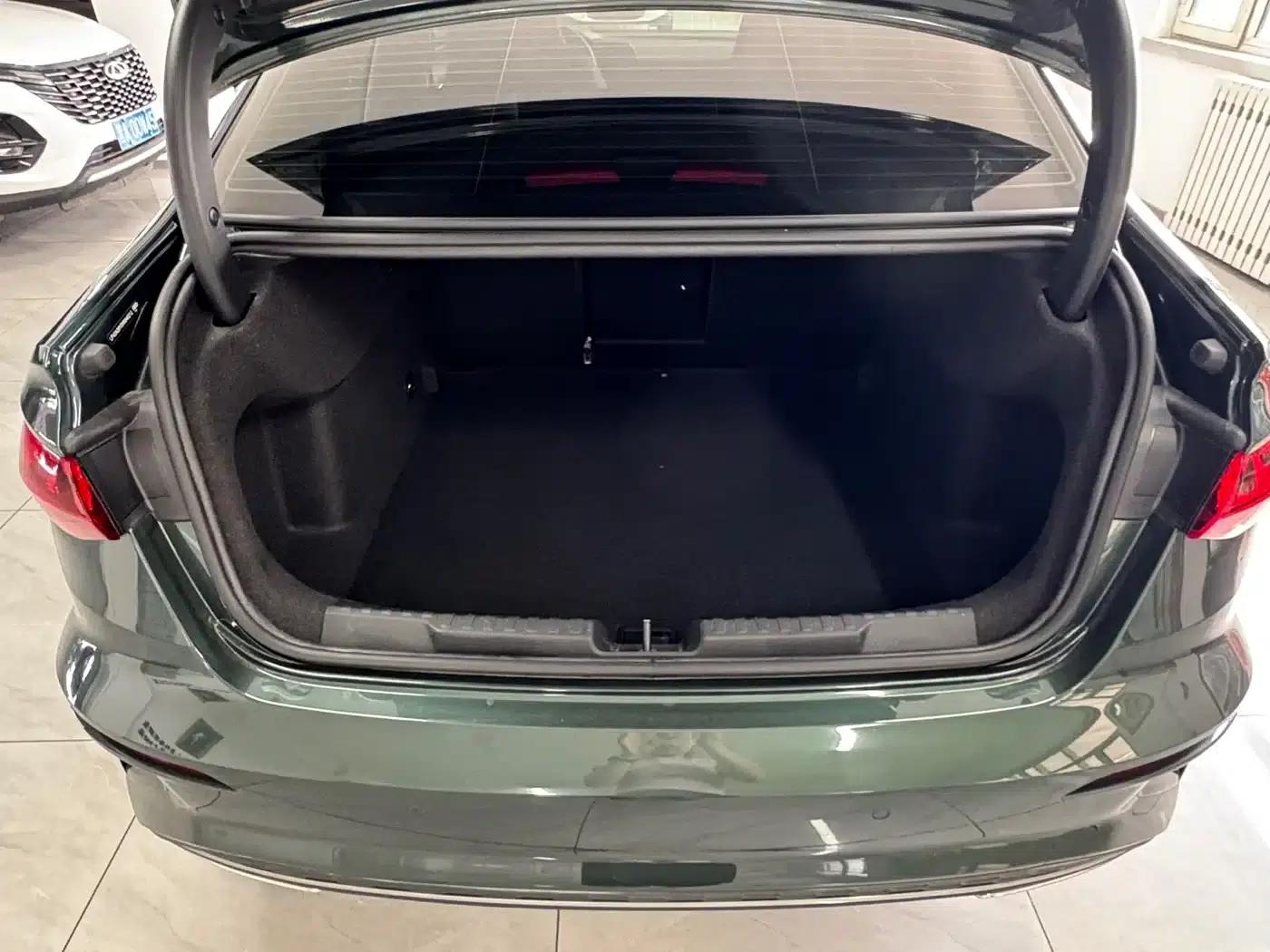 Audi A3 2023 Facelift A3L Limousine 35 TFSI Sporty Edition — миниатюра 18