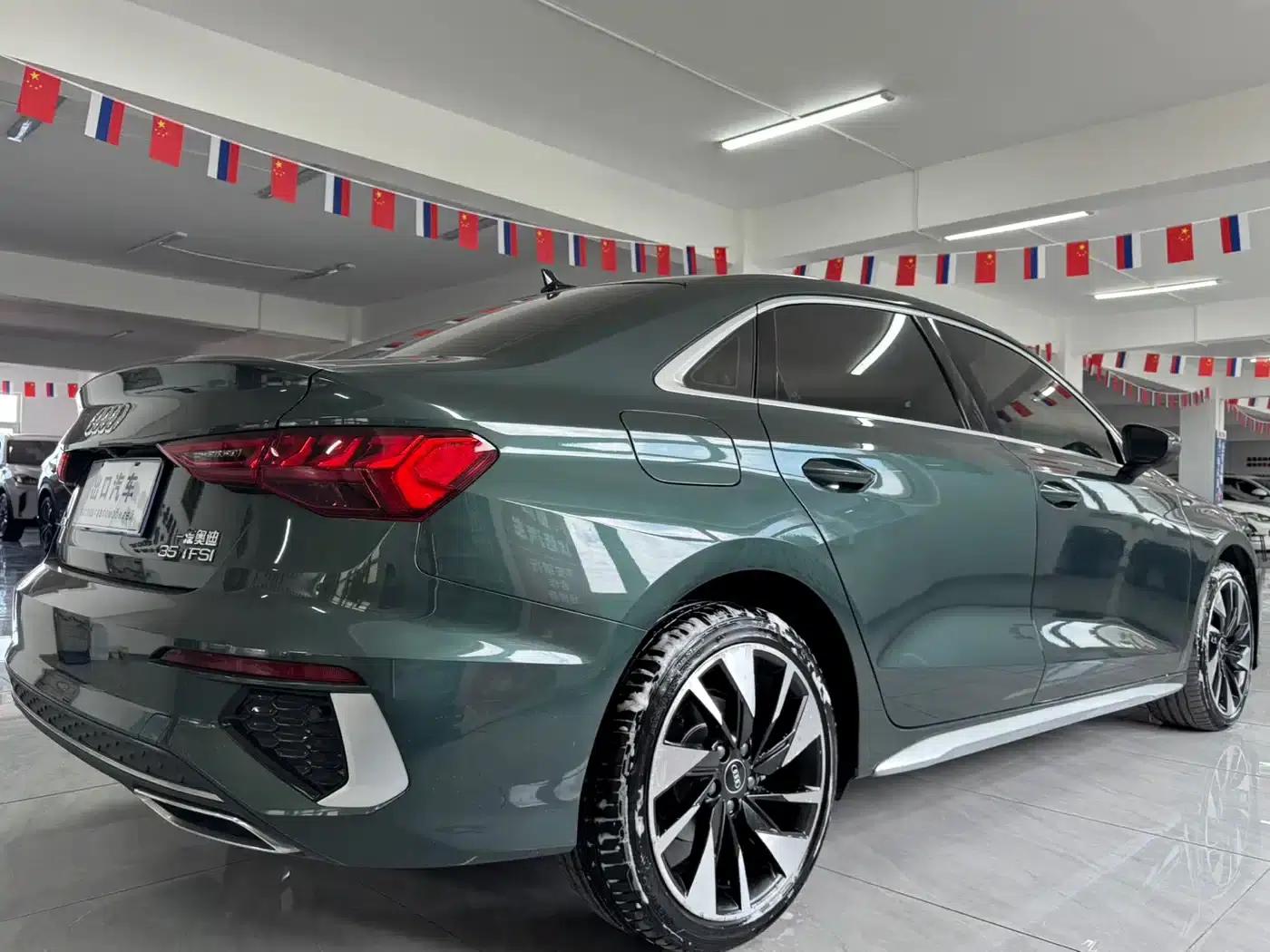 Audi A3 2023 Facelift A3L Limousine 35 TFSI Sporty Edition — миниатюра 4