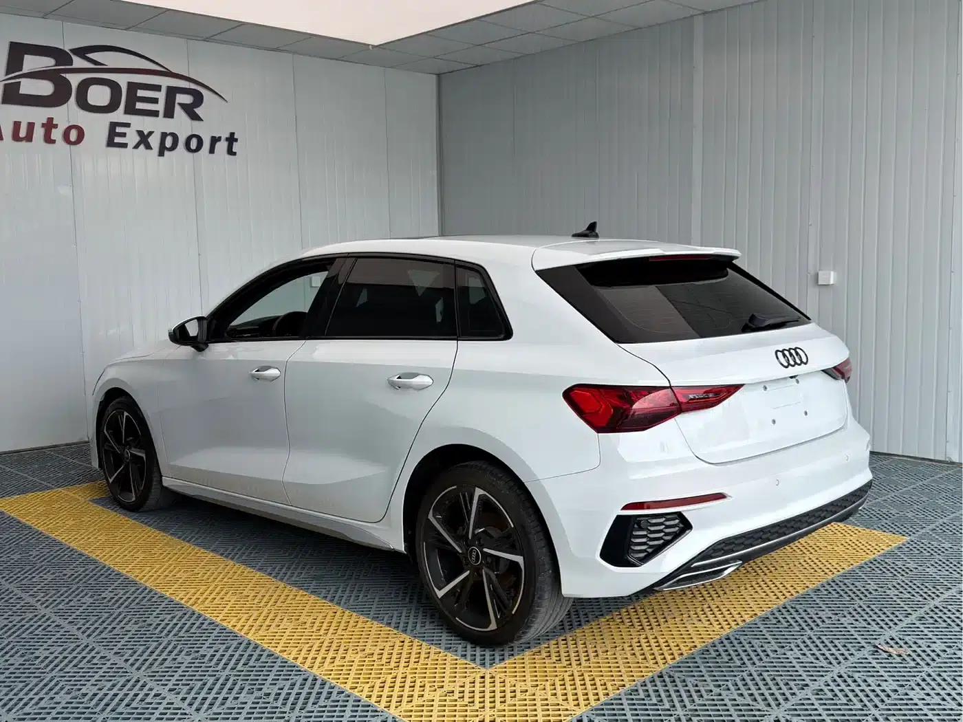 Audi A3 2022 Sportback 35 TFSI Fashion Sport — миниатюра 4