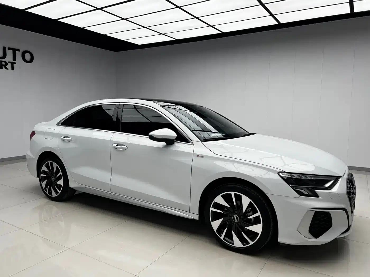 2023 Audi A3 A3L Limousine 35 TFSI Fashion Sport — миниатюра 3