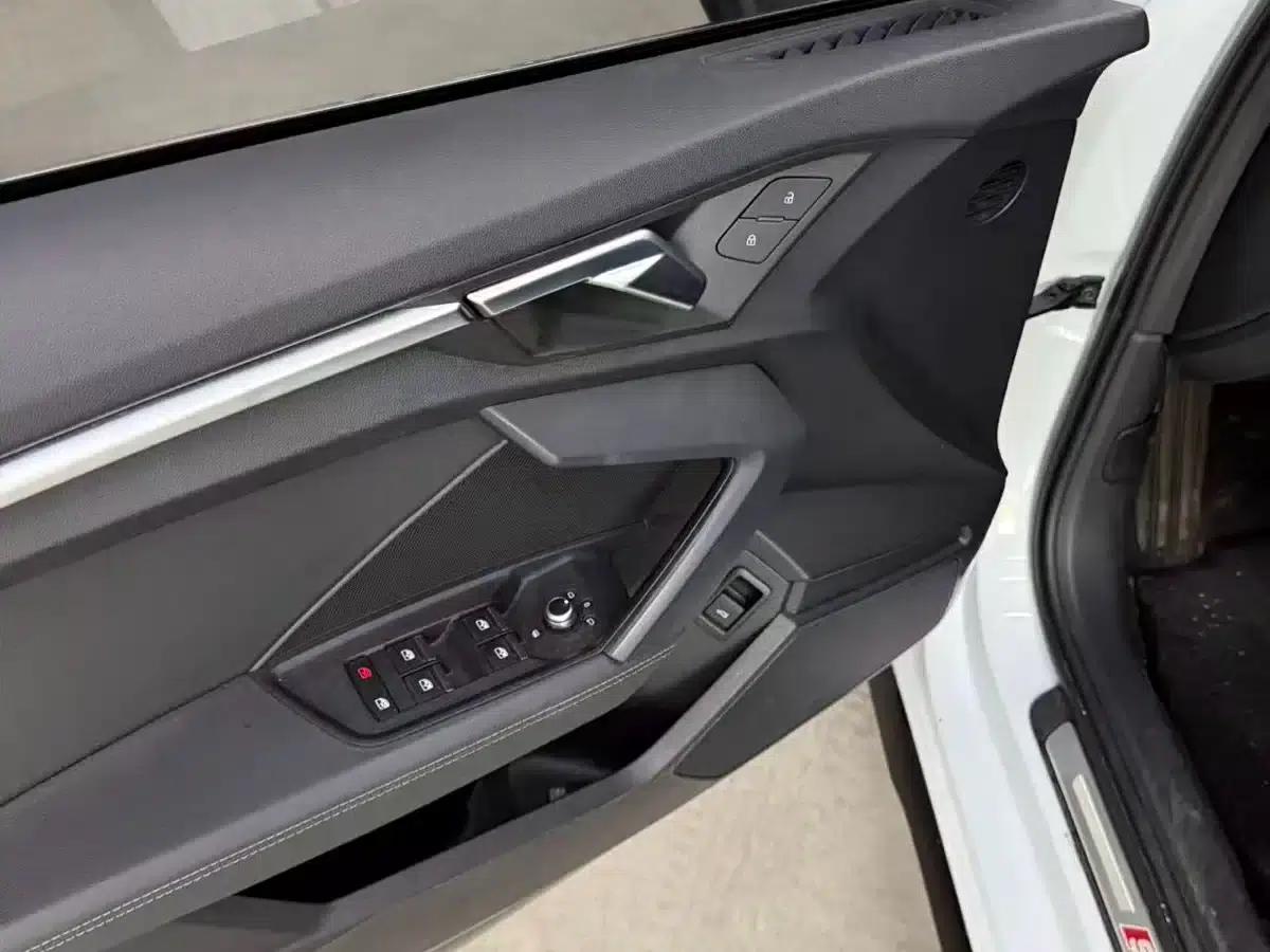 2023 Audi A3 A3L Limousine 35 TFSI Fashion Sport — миниатюра 3