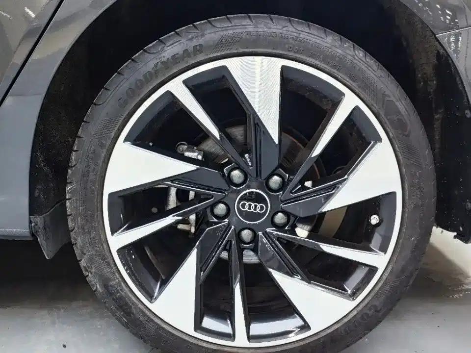 Audi A3 2023 Facelift A3L Limousine 35 TFSI Sporty Edition — миниатюра 14