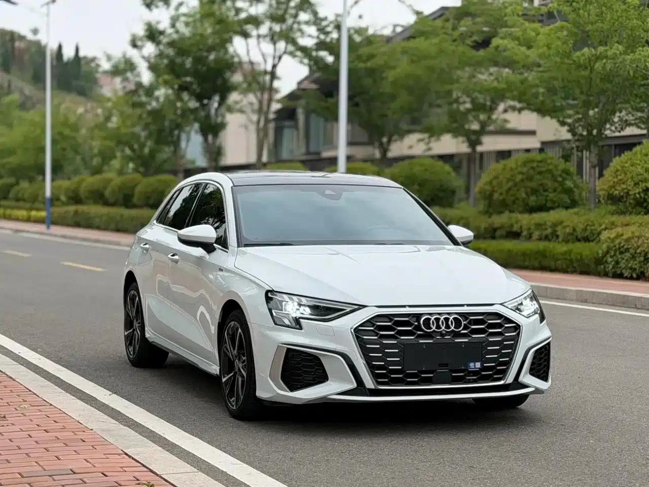 Audi A3 2022 Sportback 35 TFSI Fashion Sport — миниатюра 3