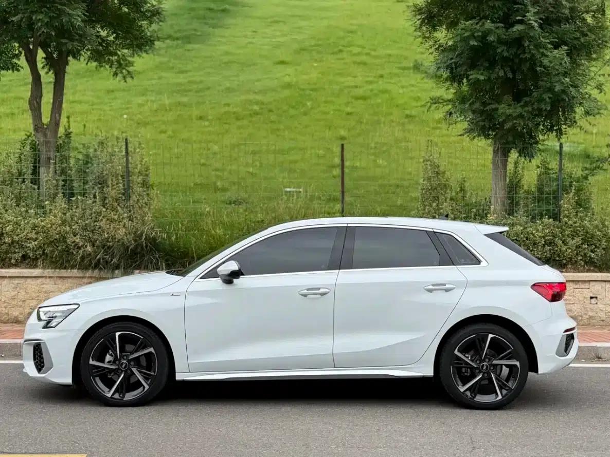 Audi A3 2022 Sportback 35 TFSI Fashion Sport — миниатюра 4