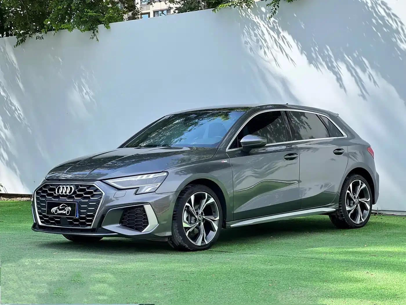 Audi A3 2023 Sportback 35 TFSI Fashion Sport — миниатюра 1