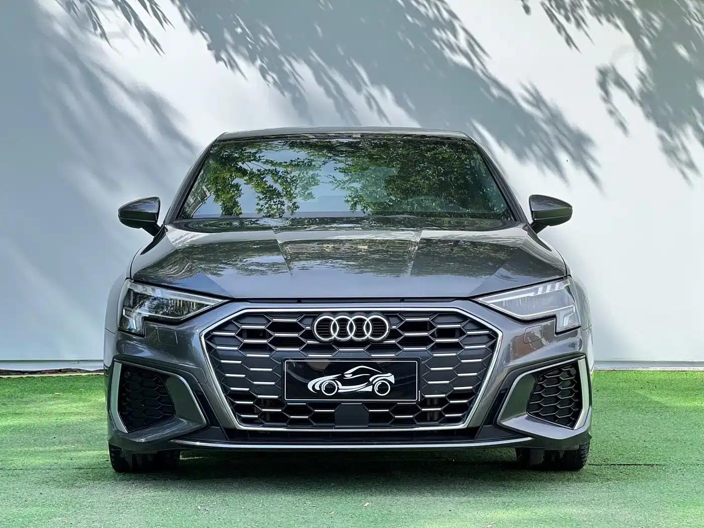 Audi A3 2023 Sportback 35 TFSI Fashion Sport — миниатюра 2