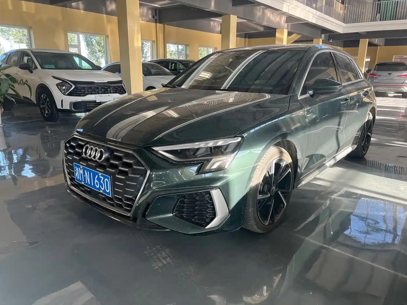 Audi A3 2022 Sportback 35 TFSI Fashion Sport — миниатюра 1