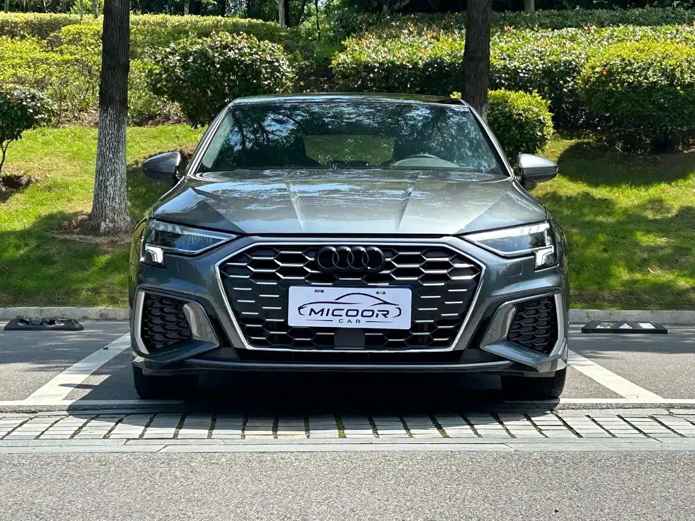 Audi A3 2023 Sportback 35 TFSI Fashion Sport — миниатюра 2