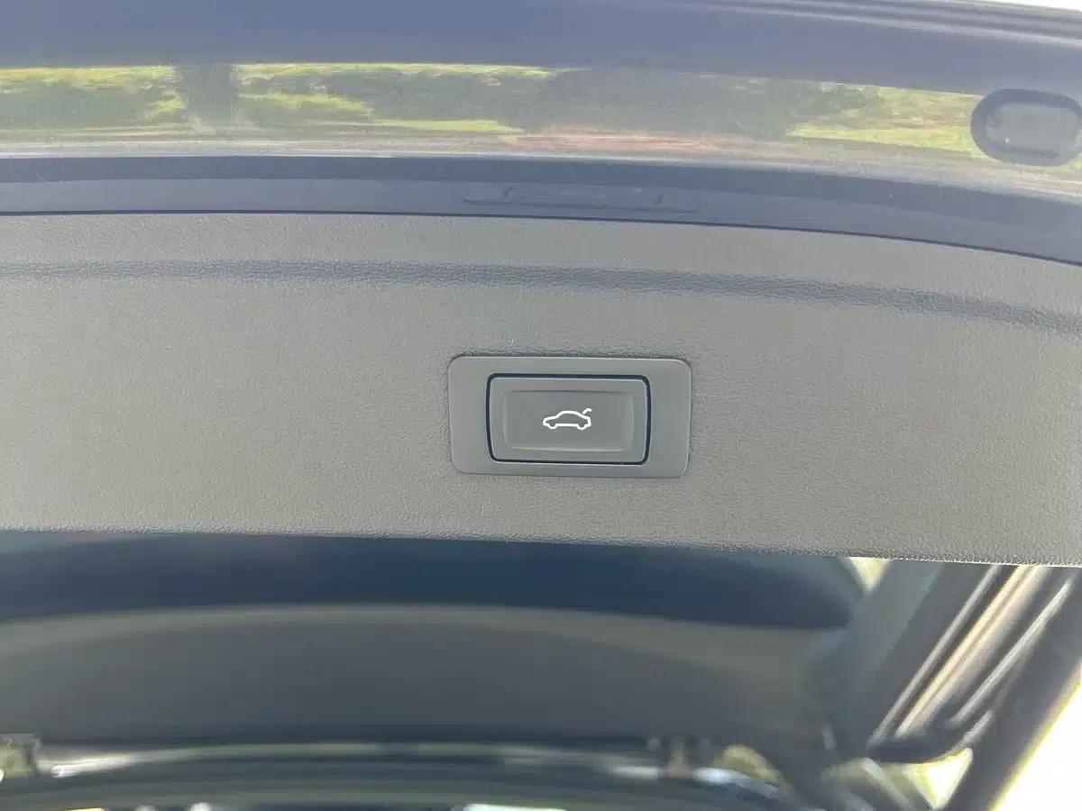Audi A3 2023 Sportback 35 TFSI Fashion Sport — миниатюра 12