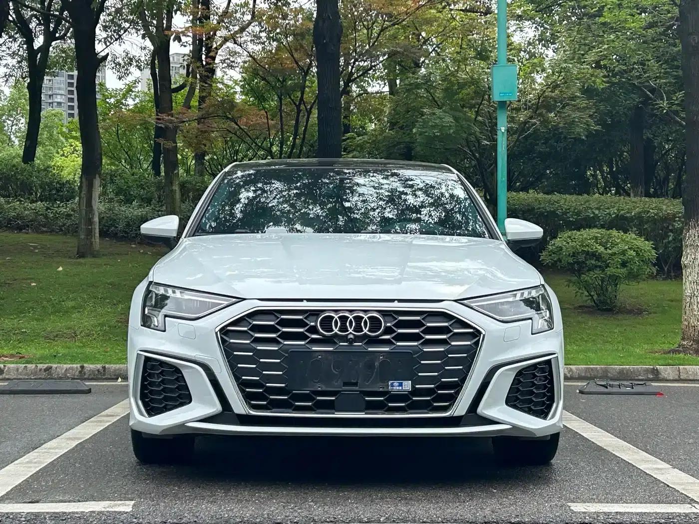 2022 Audi A3 A3L Limousine 35 TFSI Fashion Sport — миниатюра 2