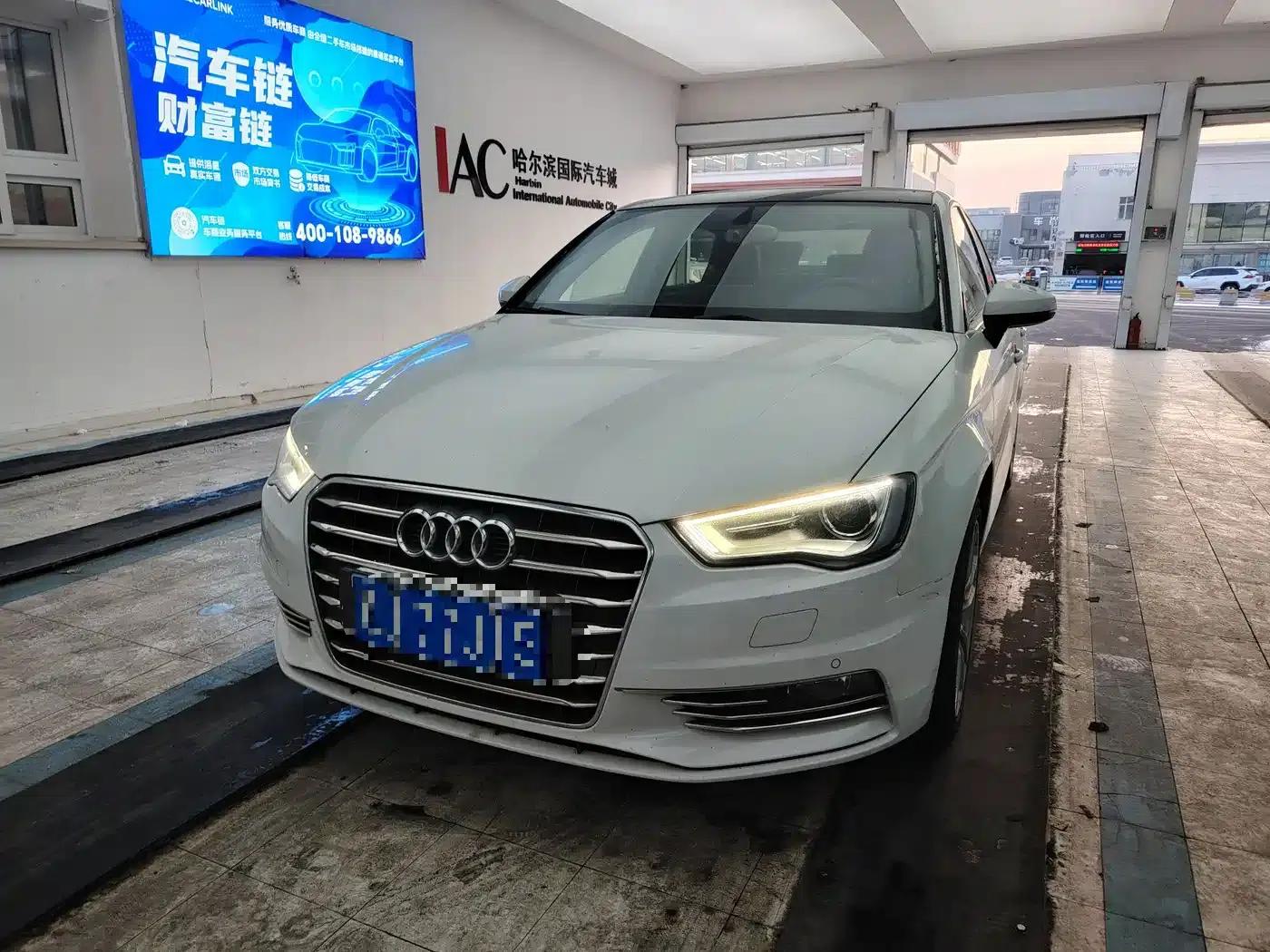 Audi A3 2015 Limousine 35 TFSI Millionth Anniversary Comfort Edition — миниатюра 1
