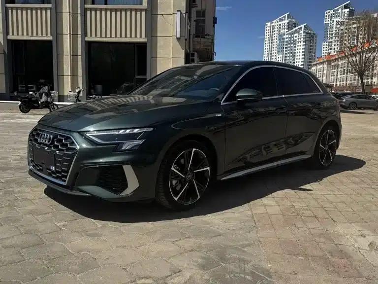 Audi A3 2023 Sportback 35 TFSI Fashion Sport — миниатюра 1