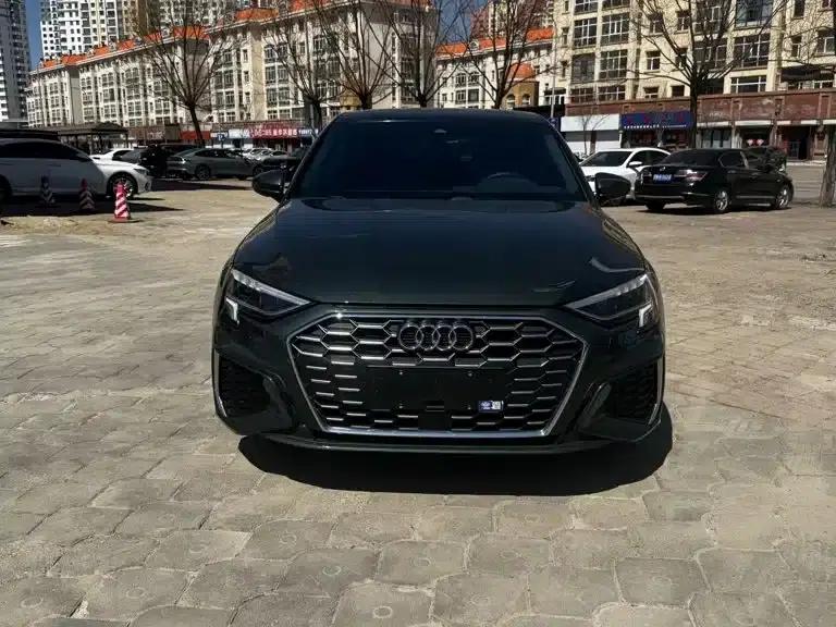 Audi A3 2023 Sportback 35 TFSI Fashion Sport — миниатюра 2