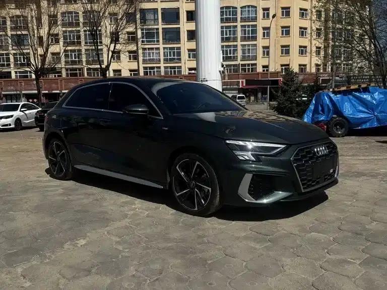 Audi A3 2023 Sportback 35 TFSI Fashion Sport — миниатюра 3
