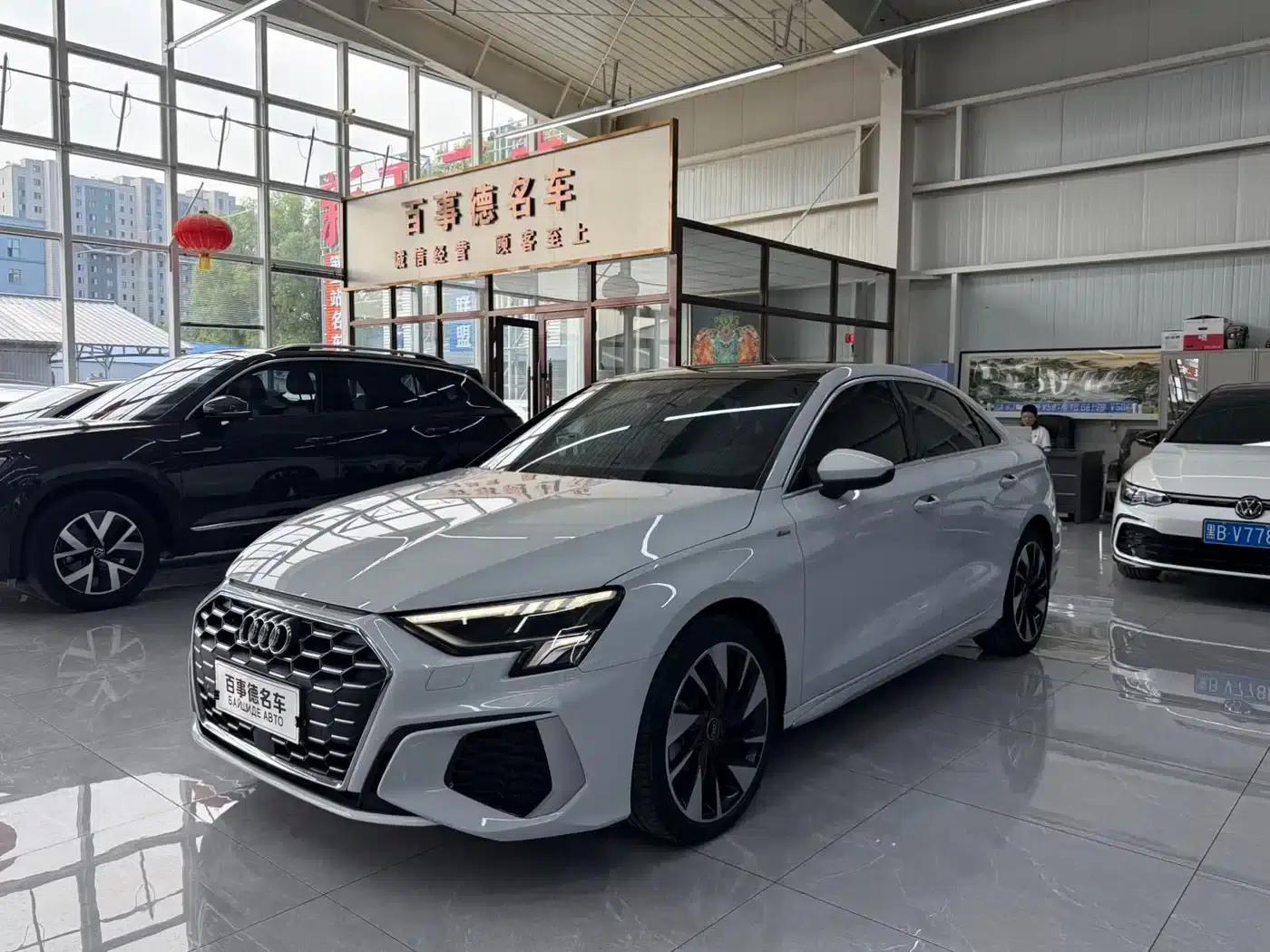 2022 Audi A3 A3L Limousine 35 TFSI Fashion Sport — миниатюра 1