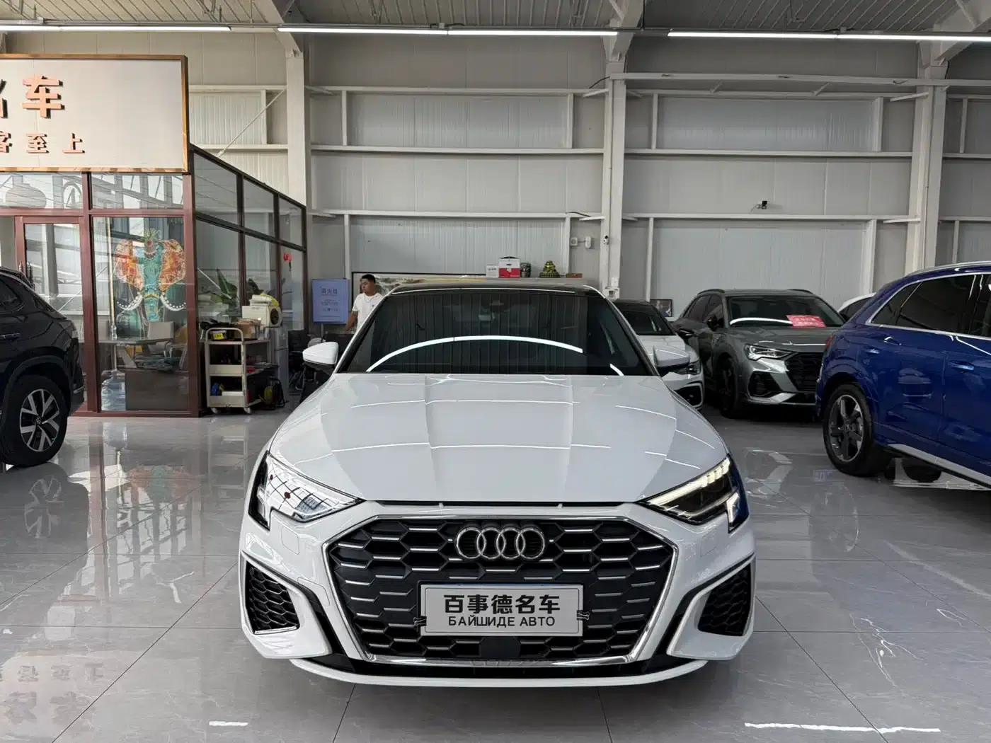 2022 Audi A3 A3L Limousine 35 TFSI Fashion Sport — миниатюра 2