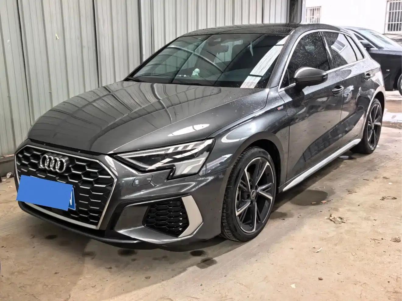 Audi A3 2023 Sportback 35 TFSI Fashion Sport — миниатюра 1