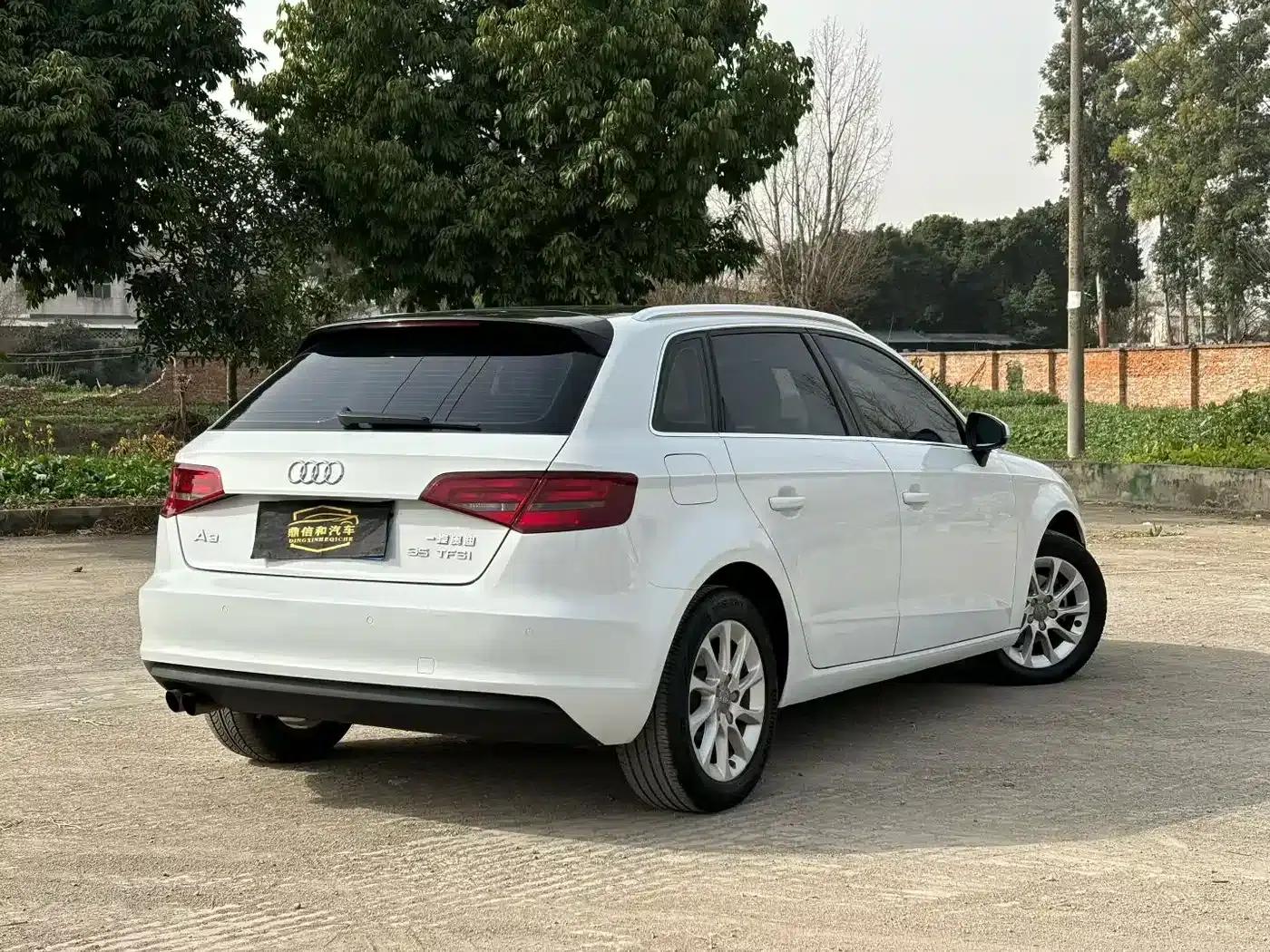 Audi A3 2014 Sportback 35 TFSI Automatic Entry-Level Model — миниатюра 7