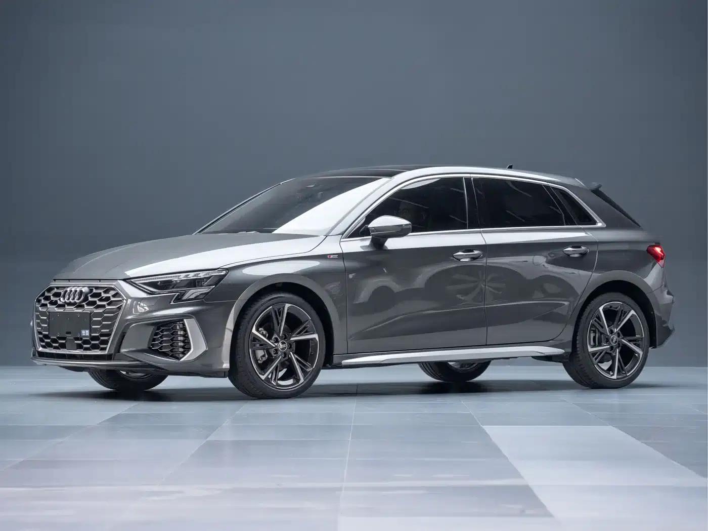 Audi A3 2023 Sportback 35 TFSI Fashion Sport — миниатюра 1