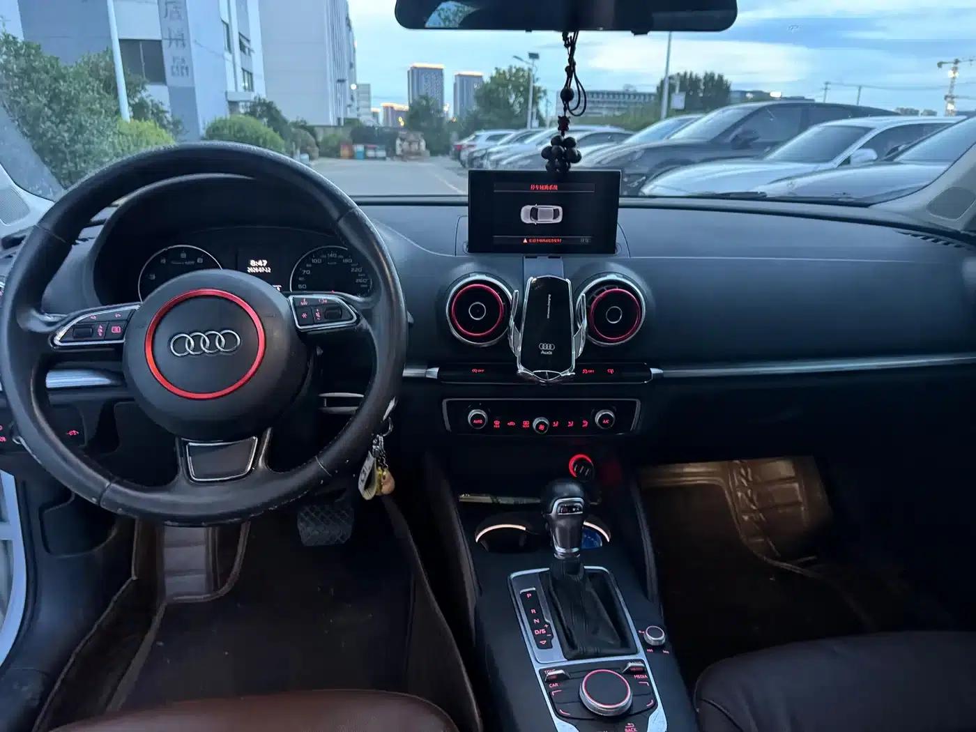 Audi A3 2015 Limousine 35 TFSI Millionth Anniversary Comfort Edition — миниатюра 5