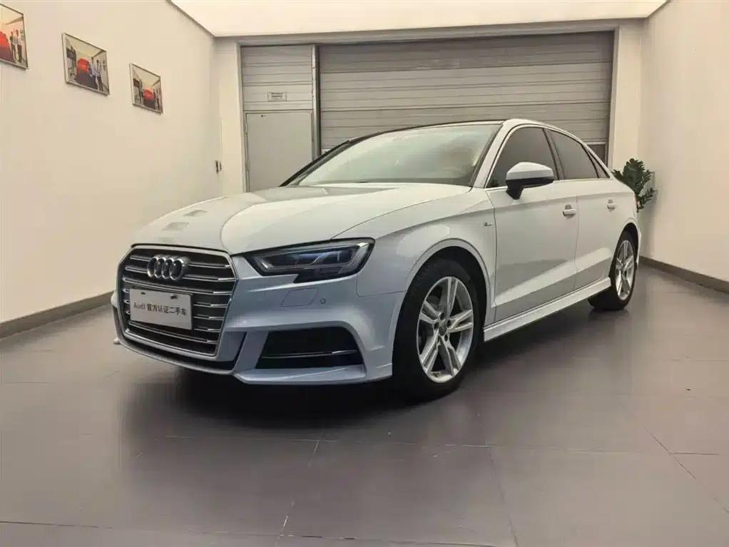 Audi A3 2020 Limousine 35 TFSI Fashion Edition (National V Emission Standard) — миниатюра 1