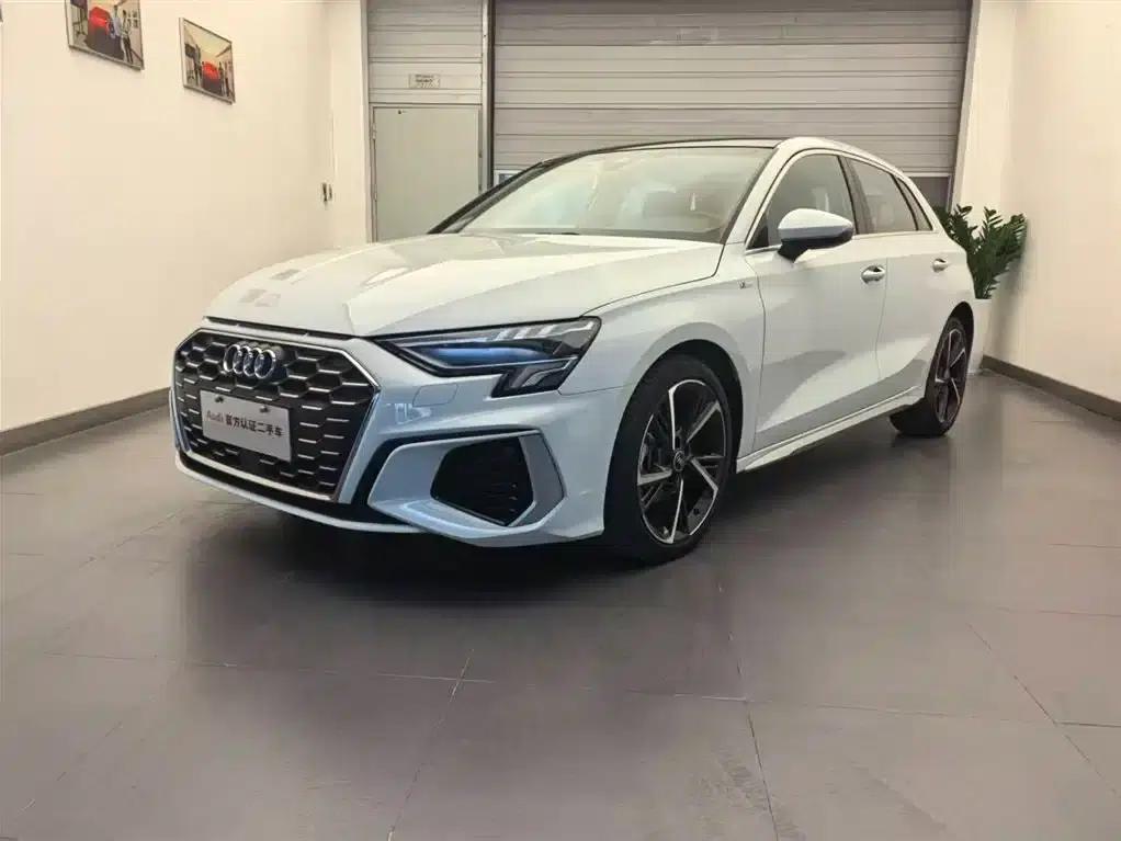 Audi A3 2023 Sportback 35 TFSI Fashion Sport — миниатюра 1