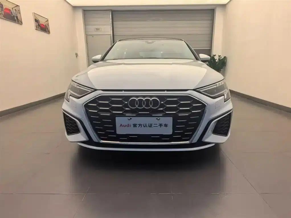 Audi A3 2023 Sportback 35 TFSI Fashion Sport — миниатюра 2