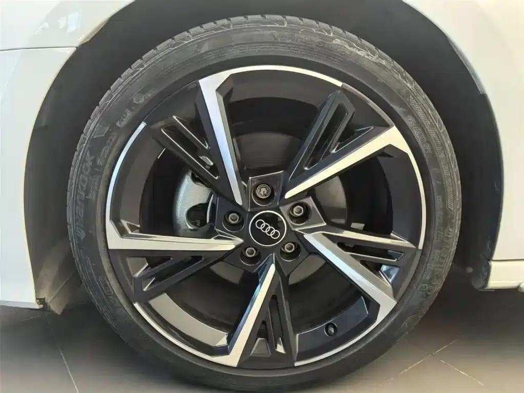 Audi A3 2023 Sportback 35 TFSI Fashion Sport — миниатюра 14