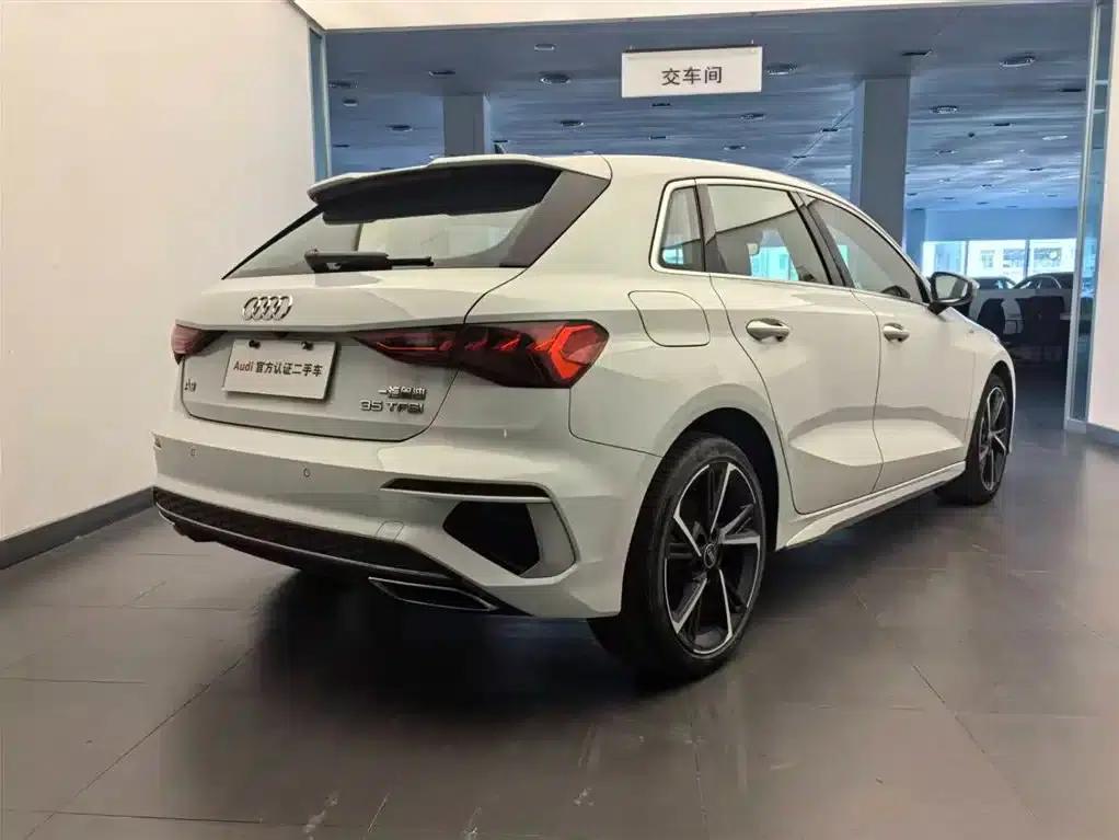 Audi A3 2023 Sportback 35 TFSI Fashion Sport — миниатюра 4