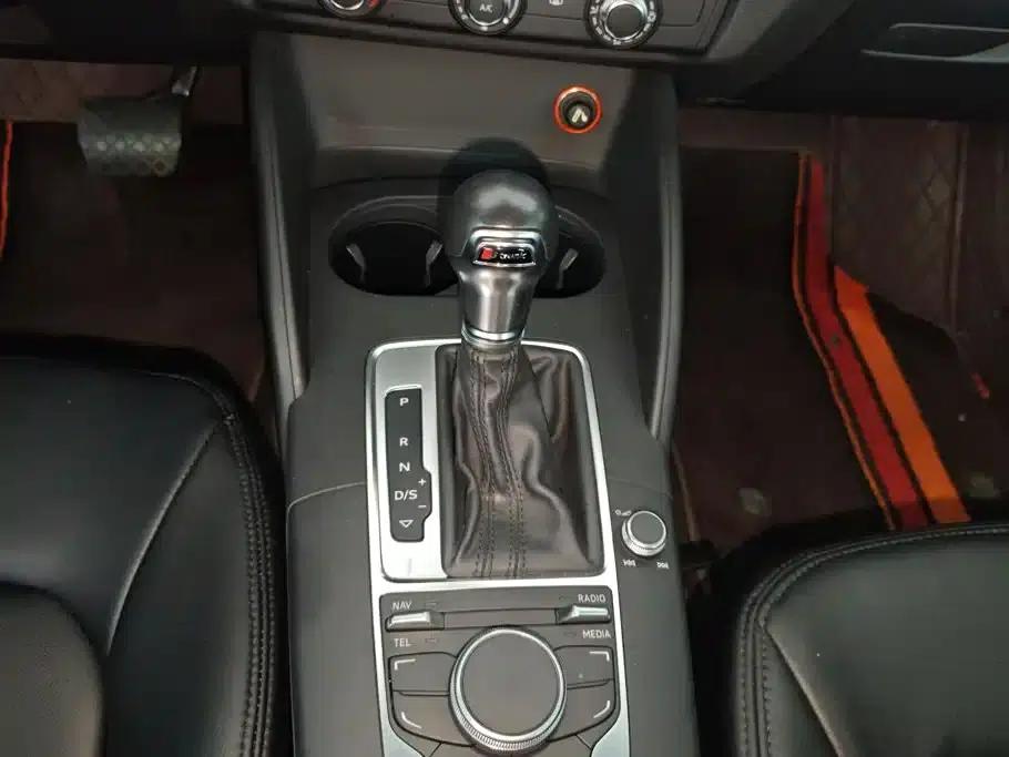 Audi A3 2016 Sportback 35 TFSI Progressive — миниатюра 16
