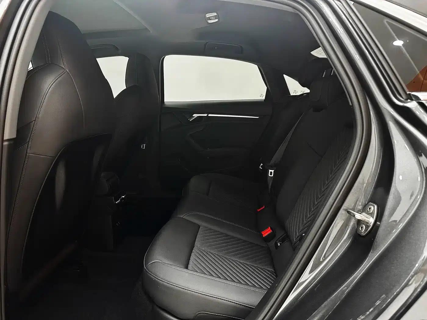 2023 Audi A3 A3L Limousine 35 TFSI Fashionable Elegant Model — миниатюра 23