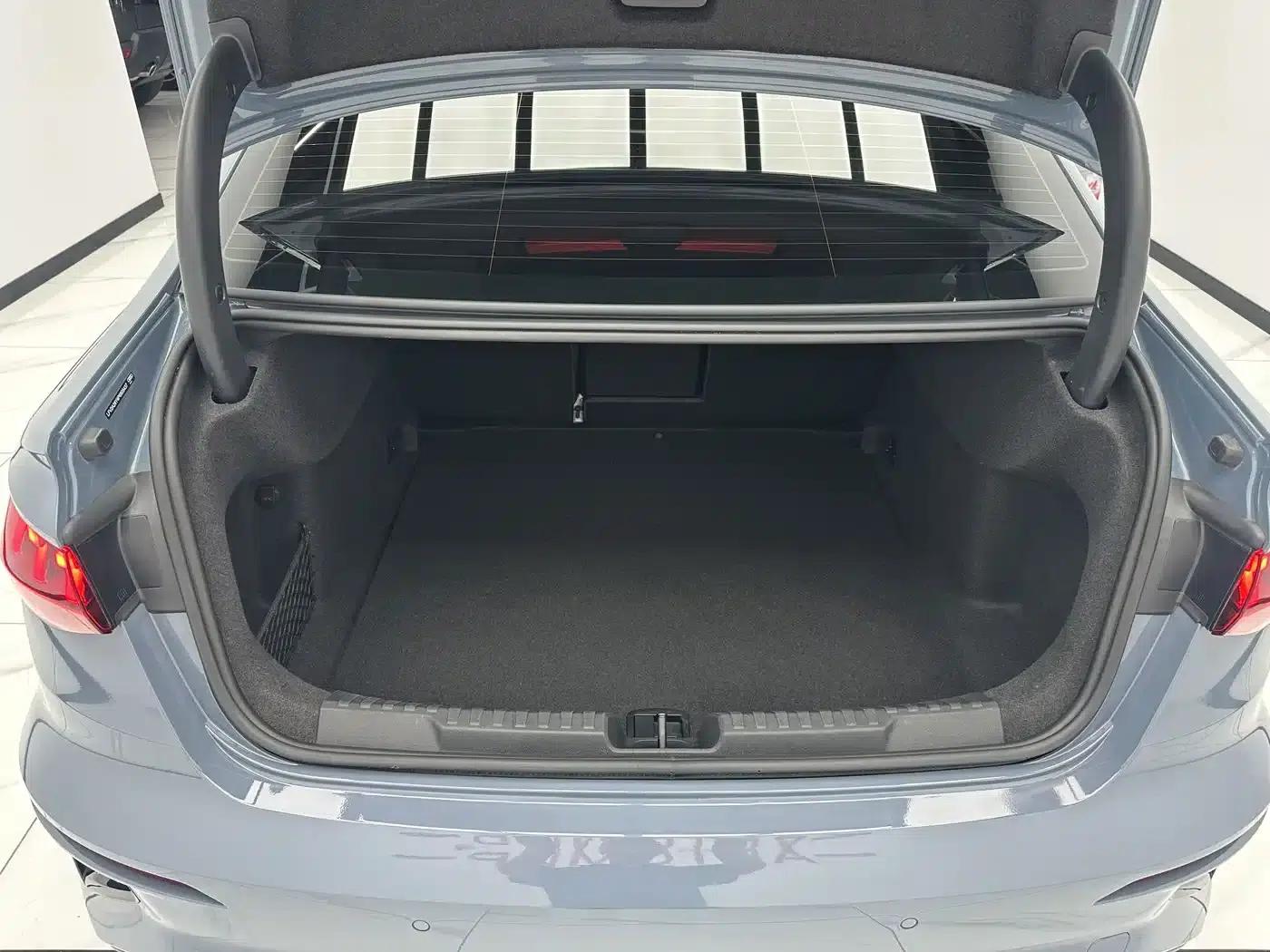 2022 Audi A3 A3L Limousine 35 TFSI RS Package (Sports Edition) — миниатюра 16