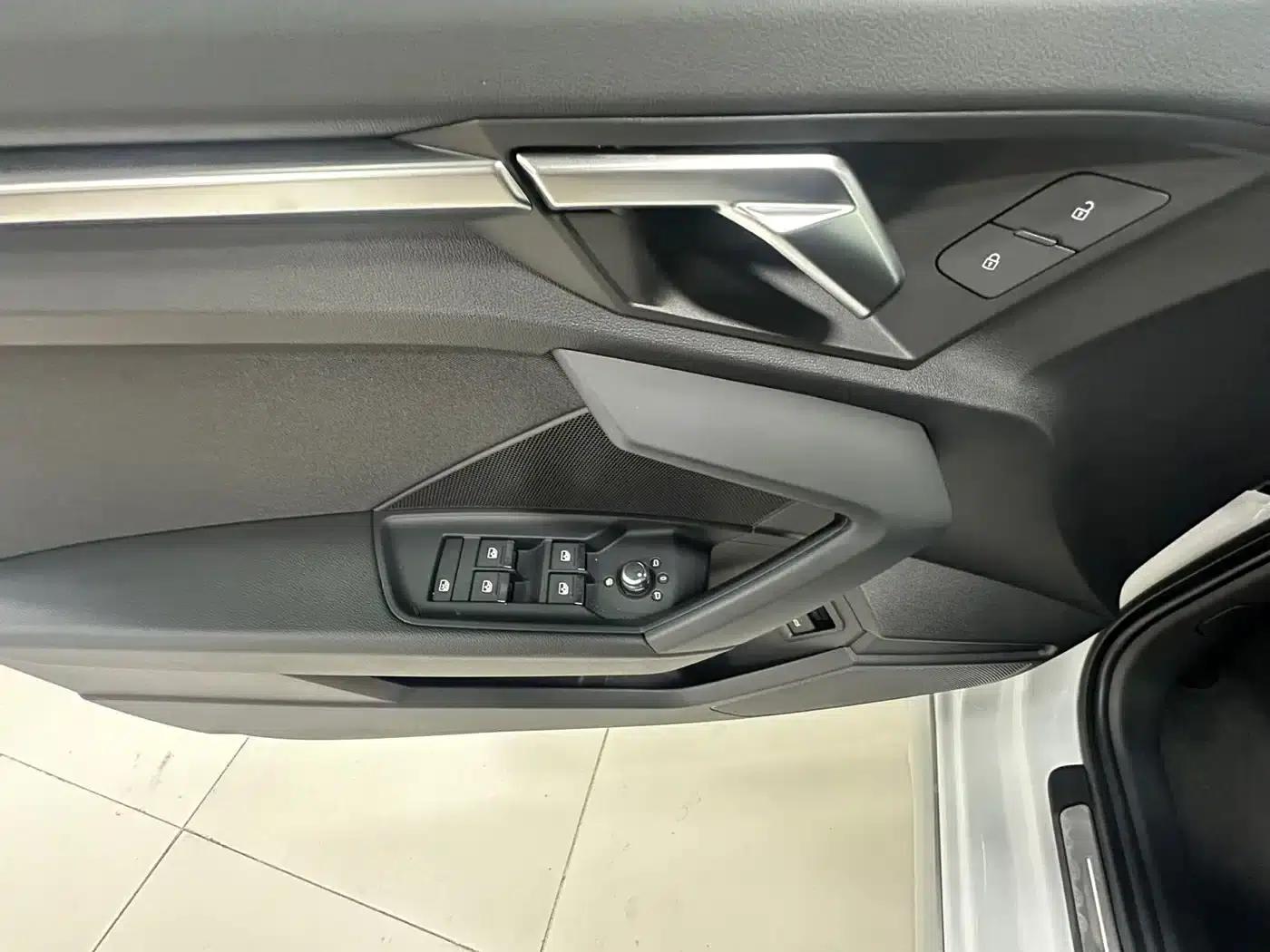 Audi A3 2022 Sportback 35 TFSI Progressive Sport — миниатюра 11