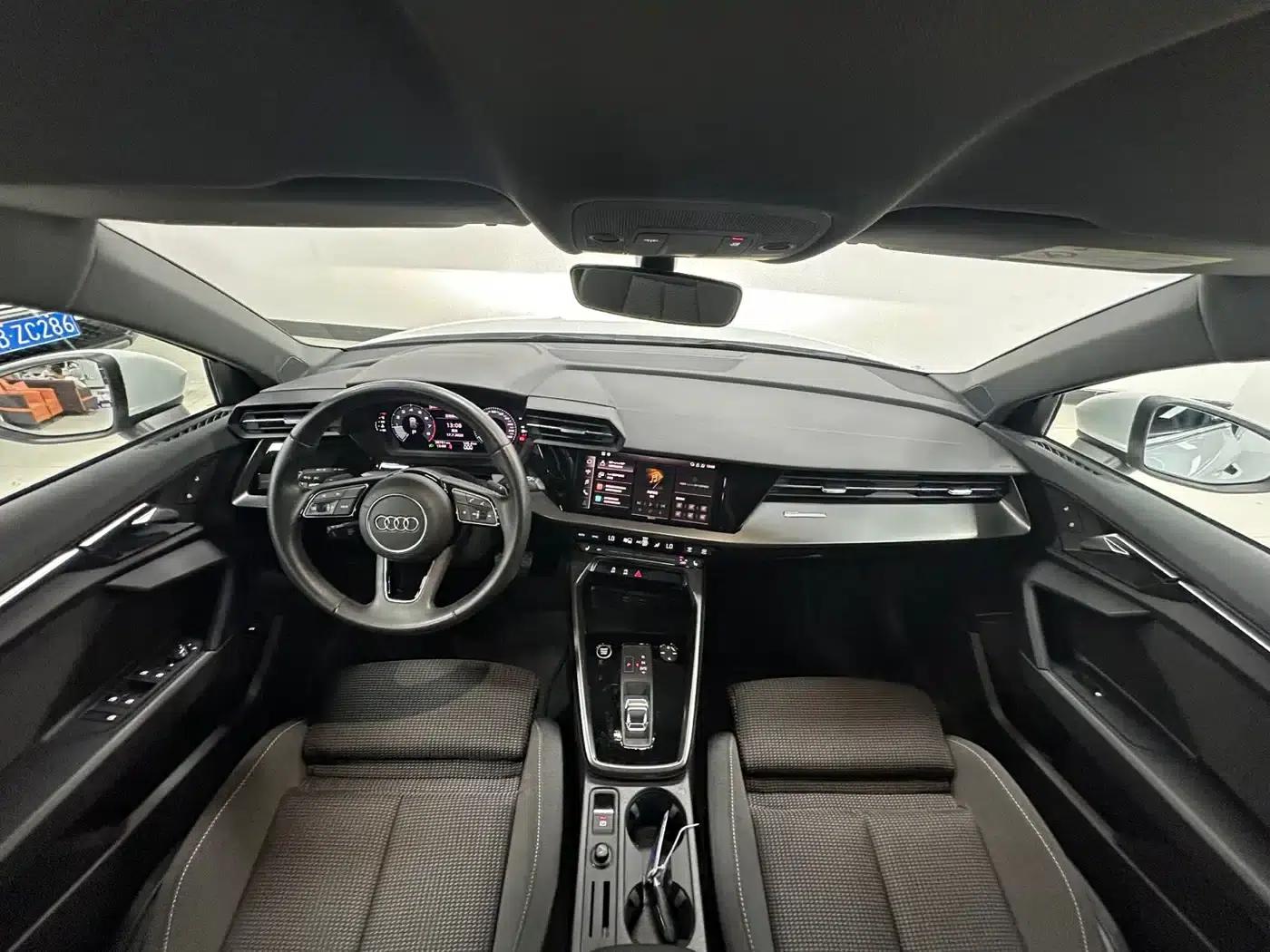 Audi A3 2022 Sportback 35 TFSI Progressive Sport — миниатюра 24