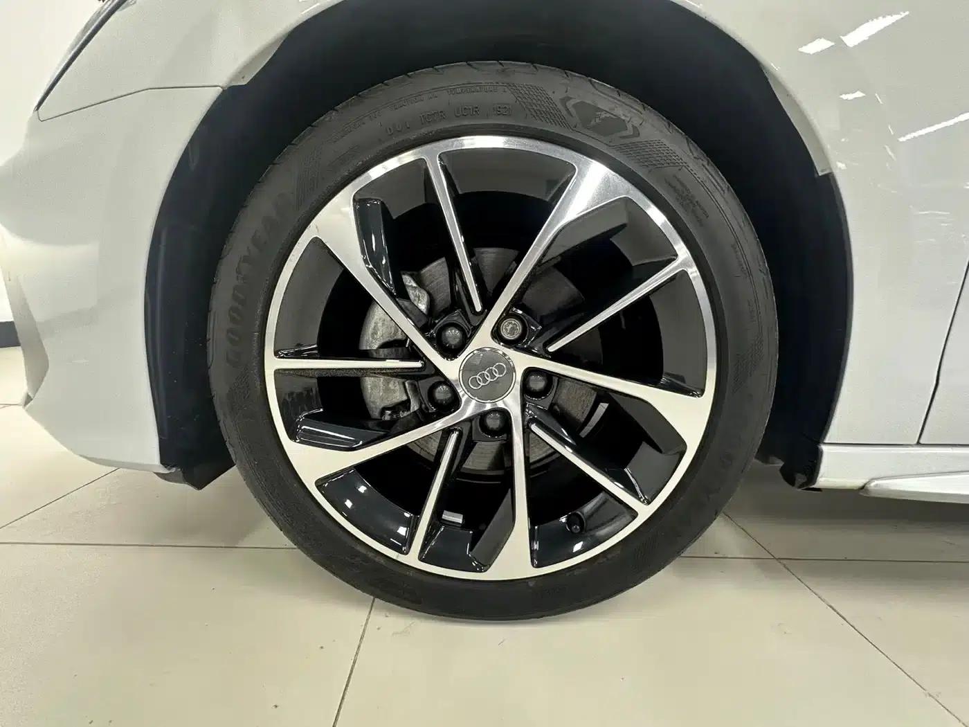 Audi A3 2022 Sportback 35 TFSI Progressive Sport — миниатюра 8