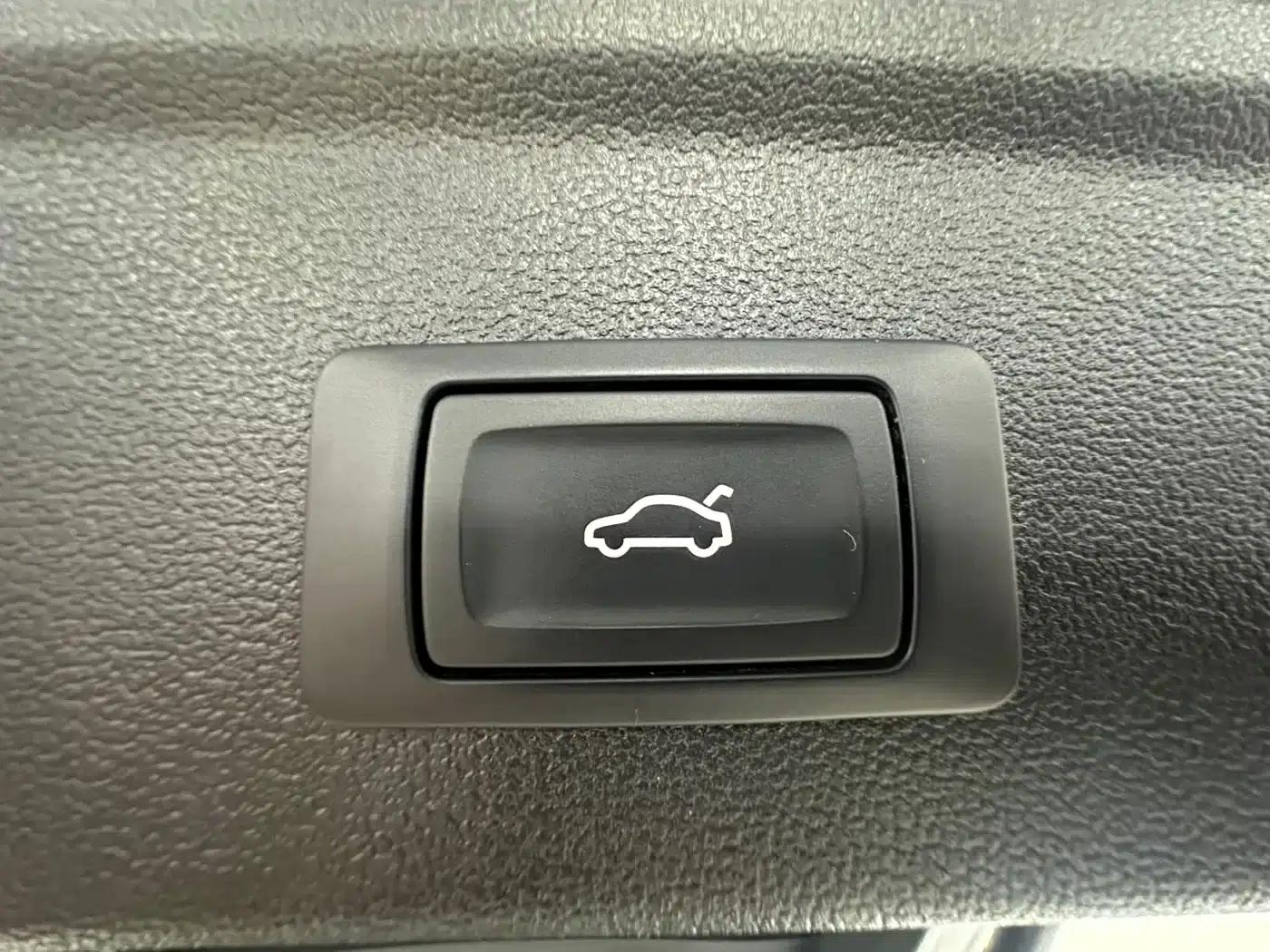 Audi A3 2022 Sportback 35 TFSI Progressive Sport — миниатюра 10