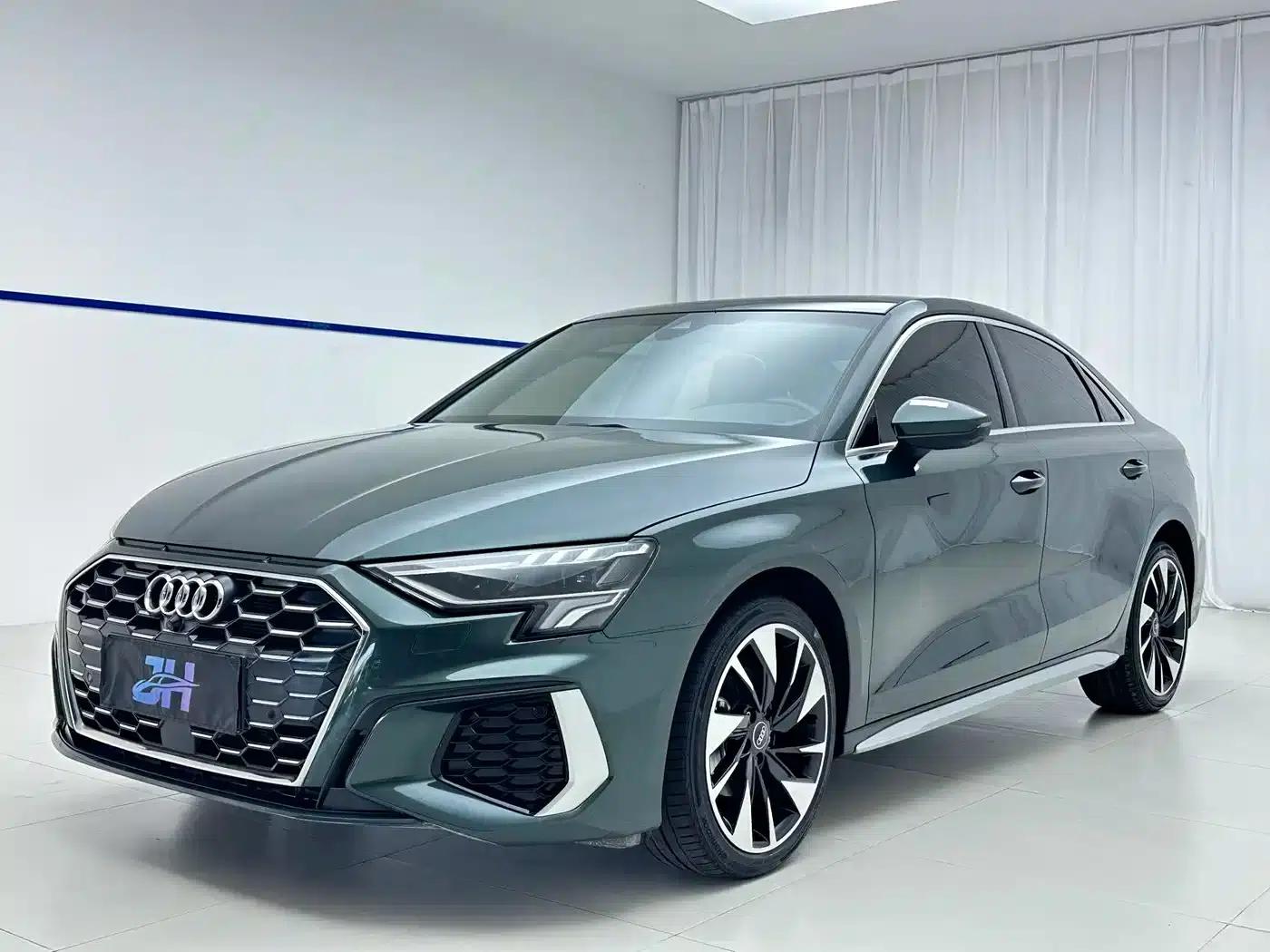 2022 Audi A3 A3L Limousine 35 TFSI Fashion Sport — миниатюра 1