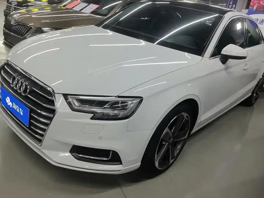 Audi A3 2019 Limousine 35 TFSI Fashion Edition (National V Emission Standard) — миниатюра 1