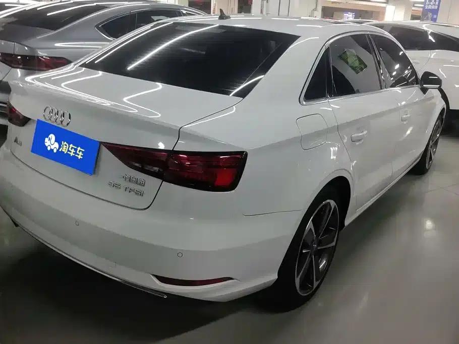 Audi A3 2019 Limousine 35 TFSI Fashion Edition (National V Emission Standard) — миниатюра 3