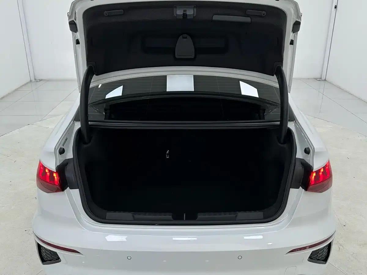 Audi A3 2023 Facelift A3L Limousine 35 TFSI Sporty Edition — миниатюра 15